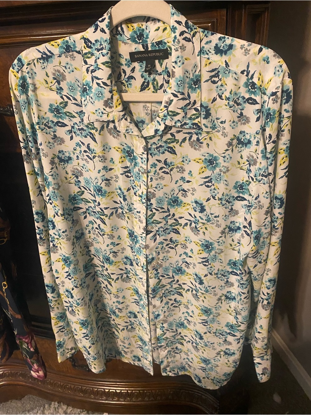 Banana Republic Floral Button Down Blouse Women's Long Sleeve